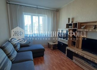 Продам 3-комнатную квартиру, 85.5 м2, Курск, проспект Вячеслава Клыкова, 92