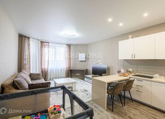 Продам 3-ком. квартиру, 100 м2, Новосибирск, метро Заельцовская, улица Дуси Ковальчук, 248