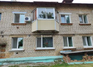 Продам трехкомнатную квартиру, 53.7 м2, село Чугуевка, Строительная улица, 2