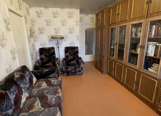 Продается 3-ком. квартира, 52 м2, Оленегорск, Строительная улица, 57