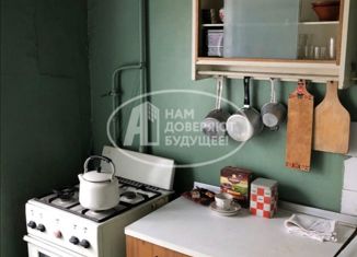 Продается двухкомнатная квартира, 55 м2, Чусовой, улица Ленина, 2