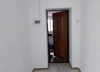 Продается двухкомнатная квартира, 44.4 м2, село Семисотка, улица Сергиенко, 2