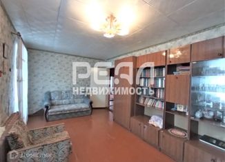 Продаю четырехкомнатную квартиру, 84.4 м2, поселок городского типа Рябово, улица Связи, 4