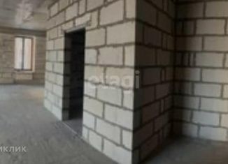 Продаю трехкомнатную квартиру, 103 м2, Северная Осетия, улица Курсантов-Кировцев, 13В