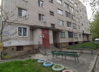 Продается 1-комнатная квартира, 33 м2, Курск, Сеймский округ, Моковская улица, 8