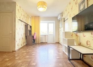 Продается 2-ком. квартира, 41 м2, Саратовская область, улица Фирстова, 20