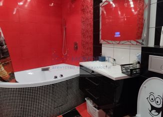 Продается 2-ком. квартира, 42 м2, Киров, Чистопрудненская улица, 8, жилой район Чистые Пруды