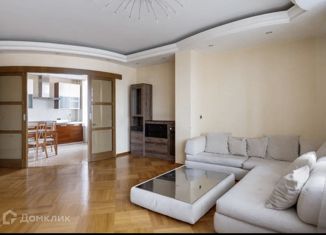 Продам 4-ком. квартиру, 140 м2, Москва, улица Академика Пилюгина, 22к1