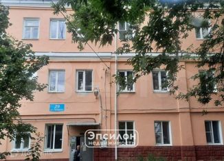 Продам 3-ком. квартиру, 60 м2, Курская область, улица Урицкого, 29