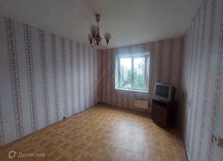 Продаю комнату, 56.9 м2, деревня Большие Колпаны, улица 30 лет Победы, 10