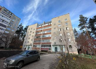 Сдается в аренду трехкомнатная квартира, 68 м2, Димитровград, Гвардейская улица, 42