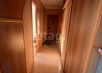 Продается двухкомнатная квартира, 50.2 м2, Москва, 10-й квартал, 40