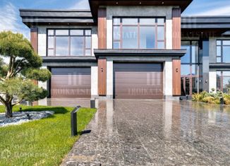 Продается дом, 1600 м2, деревня Захарово