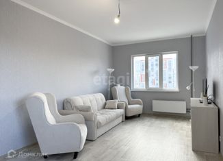 Продается трехкомнатная квартира, 76.3 м2, посёлок городского типа Пойковский, 7-й микрорайон, 130