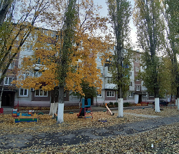 Продаю трехкомнатную квартиру, 61.3 м2, Зверево, улица Осташенко, 14