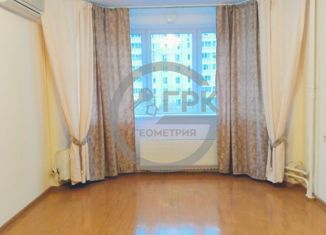 Продажа трехкомнатной квартиры, 83.2 м2, Москва, Святоозёрская улица, 16, метро Улица Дмитриевского