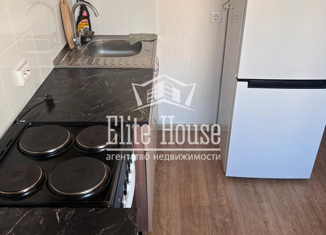 Продаю однокомнатную квартиру, 28 м2, Калуга, улица Петра Тарасова, 10, ЖК Видный