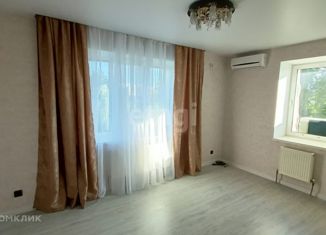 Продаю 1-ком. квартиру, 35 м2, Горячий Ключ, Заводская улица, 48