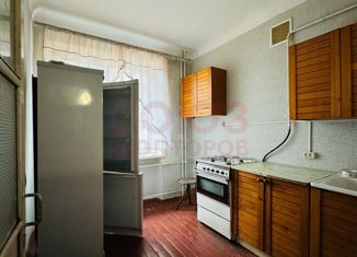 Сдается 3-комнатная квартира, 60 м2, Волгоград, улица Кузнецова, 59, Краснооктябрьский район