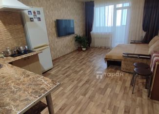 Продажа двухкомнатной квартиры, 56 м2, Челябинск, улица Братьев Кашириных, 131А