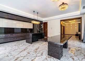 Сдам дом, 562 м2, село Петрово-Дальнее, 1-я Мечниковская улица