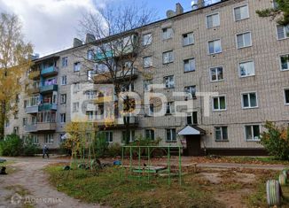 Продается 3-комнатная квартира, 57.7 м2, Нижегородская область, Спортивная улица, 1