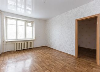 Продается 4-ком. квартира, 94 м2, Челябинск, улица Цвиллинга, 58, Советский район