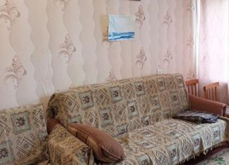 Продается 2-ком. квартира, 40 м2, Череповец, улица Краснодонцев, 41