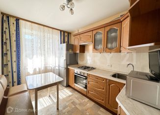 Продажа 3-комнатной квартиры, 64 м2, Чувашия, улица Энтузиастов, 23