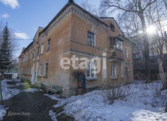 Продаю однокомнатную квартиру, 35 м2, Златоуст, Керамическая улица, 4