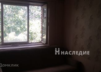 Продам 1-ком. квартиру, 13 м2, Таганрог, улица Пальмиро Тольятти, 30-4