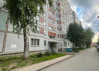 Продаю 3-комнатную квартиру, 62.1 м2, Новосибирск, улица Курчатова, 3/3