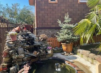 Продажа дома, 280 м2, село Верхнеармянское Лоо, Краснооктябрьская улица