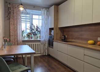 Продам 2-ком. квартиру, 69.1 м2, Пермь, улица Снайперов, 1, Индустриальный район