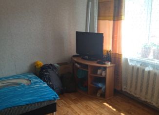 Продам трехкомнатную квартиру, 53 м2, Партизанск, улица Смена, 16