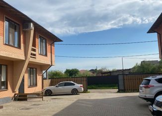 Продам таунхаус, 90.3 м2, Краснодар, Милицейская улица, 17, микрорайон Сады Калинина