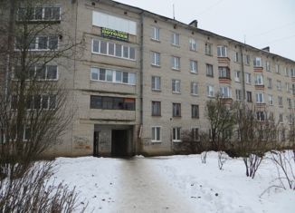 Продам 1-комнатную квартиру, 31 м2, поселок Войсковицы, площадь Манина, 5