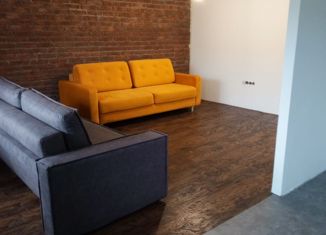 Продаю 4-ком. квартиру, 74 м2, Волжск, улица 107-й Бригады, 3/2