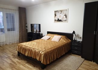 Продаю 2-комнатную квартиру, 82.5 м2, Ейск, улица Горького, 7/3