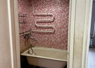 Двухкомнатная квартира на продажу, 44 м2, Юрга, улица Исайченко, 3