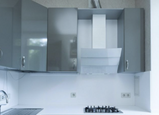 Сдается в аренду 2-комнатная квартира, 55 м2, Липецк, улица Артёмова, 7