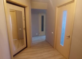 Сдам в аренду 2-комнатную квартиру, 50 м2, Магнитогорск, улица Зелёный Лог, 19