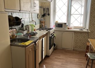 Продаю трехкомнатную квартиру, 69 м2, Старый Оскол, микрорайон Рудничный, 14