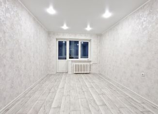 Продажа 3-ком. квартиры, 54 м2, Татарстан, улица Хасанова, 6