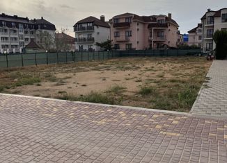 Продается земельный участок, 7.5 сот., поселок городского типа Новофёдоровка, Киевская улица, 2