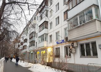 Продается трехкомнатная квартира, 55 м2, Москва, улица Шаболовка, 59к1, улица Шаболовка