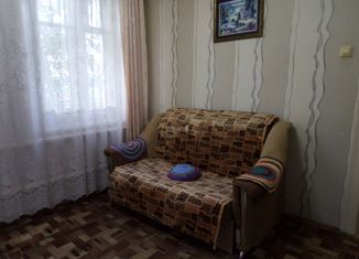 Сдам в аренду 1-комнатную квартиру, 30 м2, Астраханская область, Джамбульская улица, 15