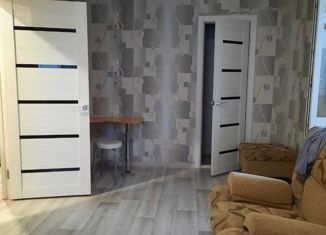 Сдам в аренду 1-ком. квартиру, 36 м2, Альметьевск, улица Чапаева, 5