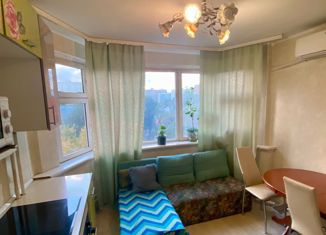 Продается трехкомнатная квартира, 80.2 м2, Москва, улица Грекова, 7, улица Грекова