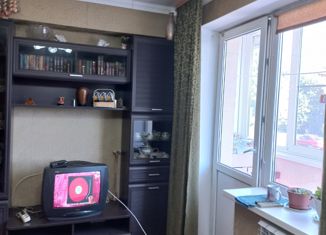 Продажа трехкомнатной квартиры, 67 м2, Новошахтинск, Ленинградская улица, 31